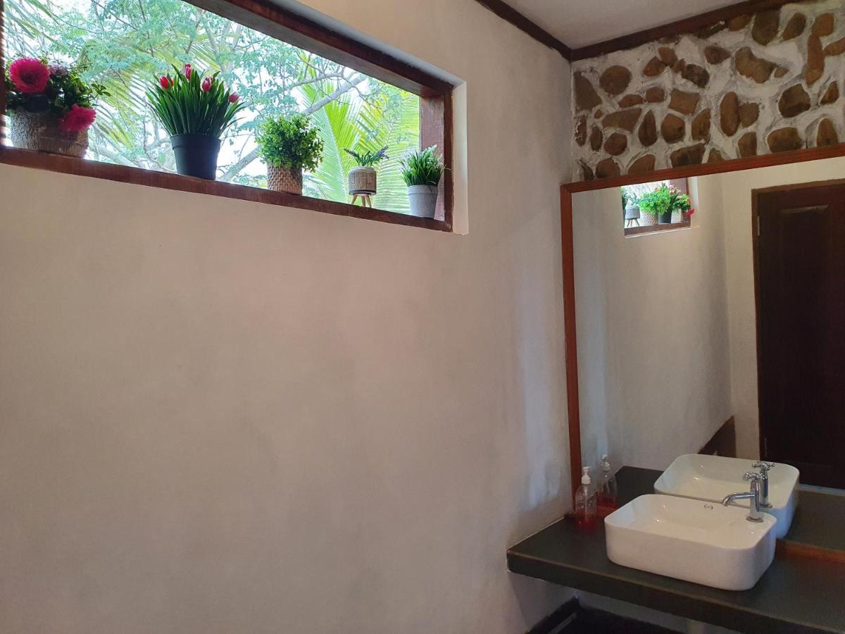 Amban Beach House Manokwari Exteriér fotografie